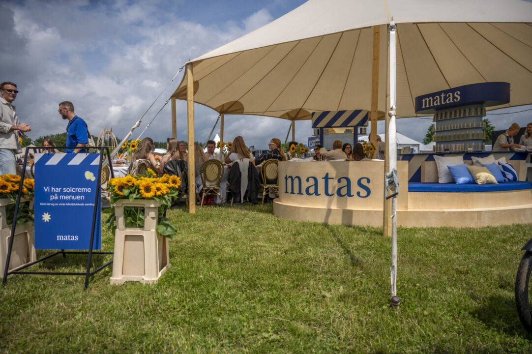 Partneraktivering af Matas med deres solcremebod på festivalpladsen